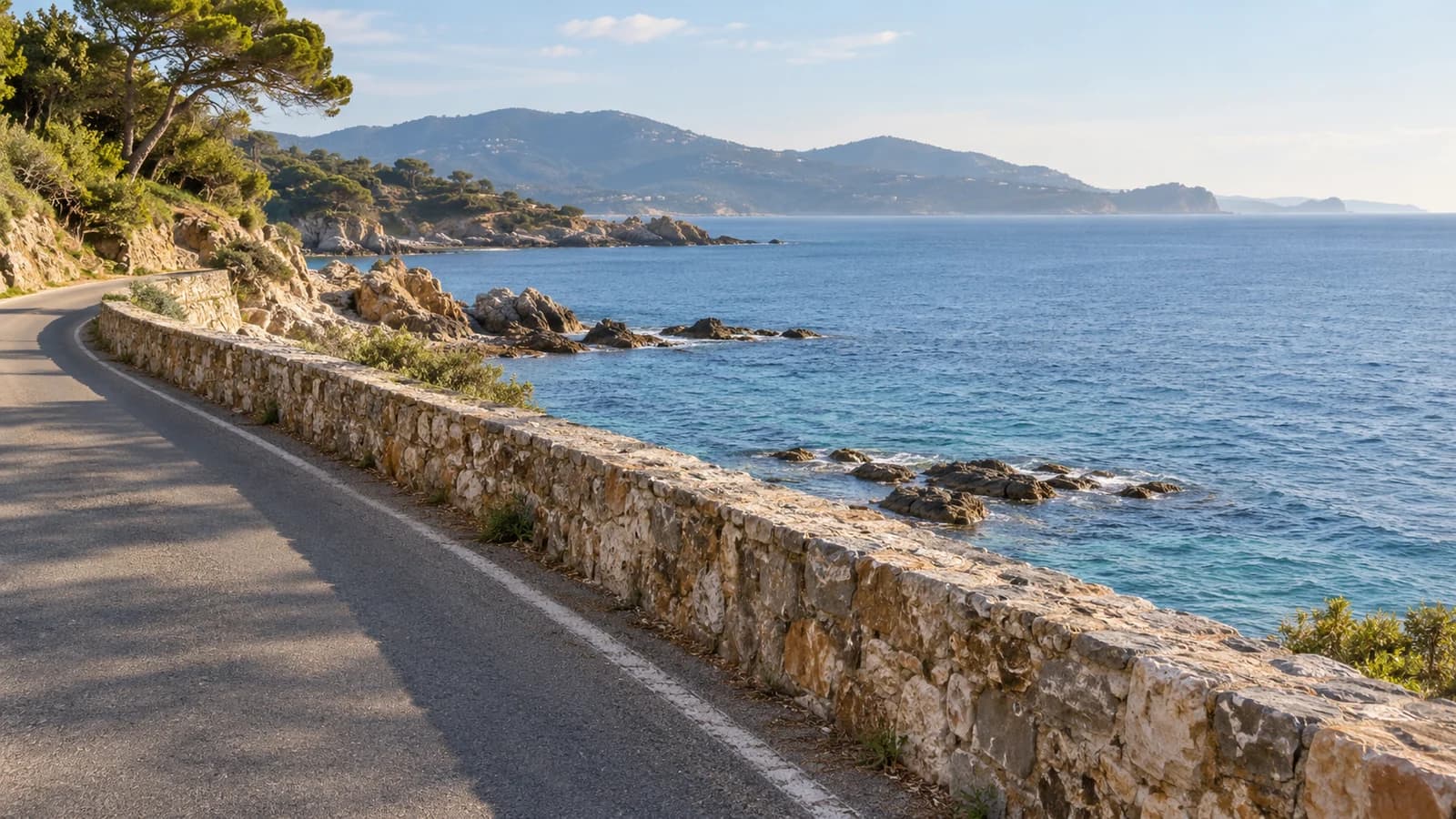 Gigaro coastal-road protection: checks before buying a villa
